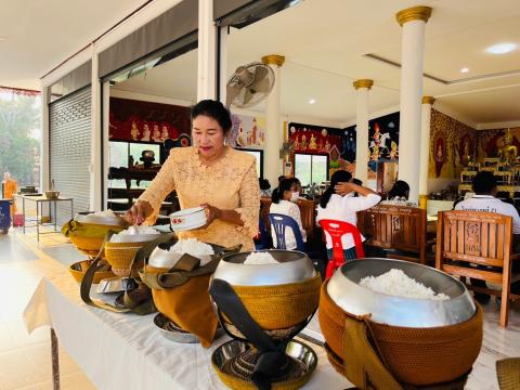 โครงการหิ้วปิ่นโตเข้าวัด
