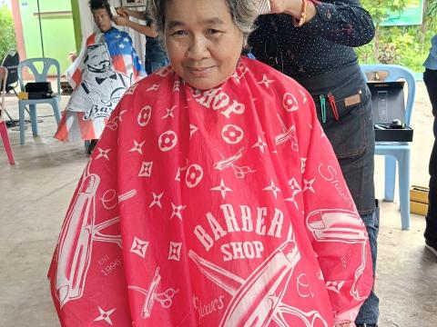 โครงการตัดผมฟรี ทำดีเพื่อพ่อ