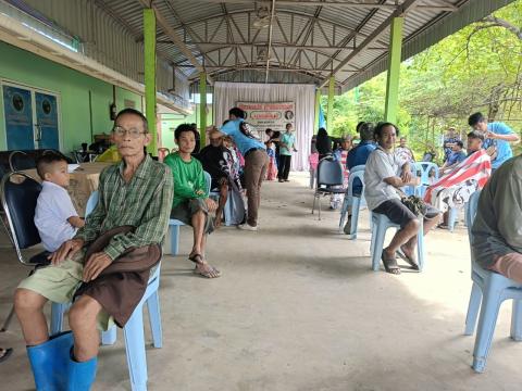 โครงการตัดผมฟรี ทำดีเพื่อพ่อ