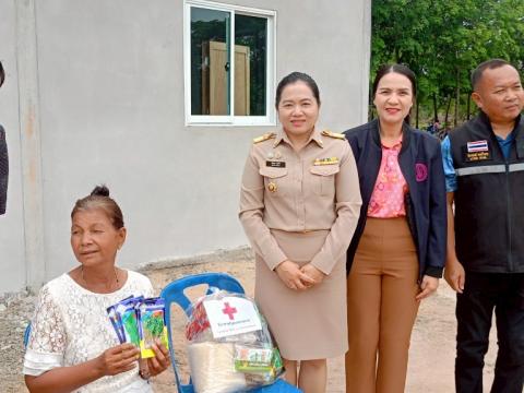 มอบบ้านผู้สูงอายุตามโครงการปรับสภาพแวดล้อมและสิ่งอำนวยความสะดวกของผู้สูงอายุให้เหมาะสมและปลอดภัย ประจำปีงบประมาณ ๒๕๖๘