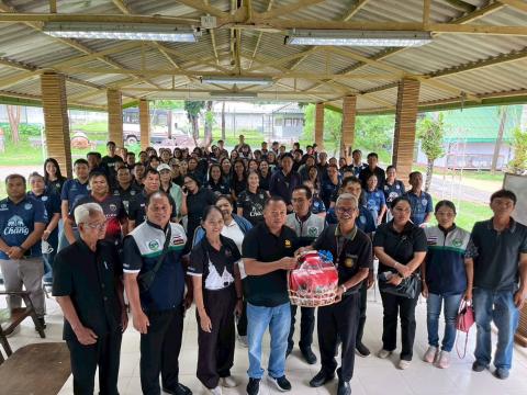 วันที่ 4 กรกฎาคม 2569 ศึกษาดูงานและรับฟังการบรรยายเรื่อง เศรษฐกิจพอเพียงและโคกหนองนาโมเดลของศูนย์ การเรียนรู้โครงการพระราชทานฯ จากเรือนจำชั่วคราวเขาไม้แก้ว