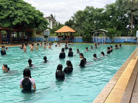 วันที่ 14 กรกฎาคม 2569 โรงเรียนละหานทรายวิทยาจัดกิจกรรม "โครงการว่ายน้ำเพื่อชีวิต"