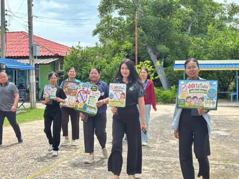 ลงพื้นที่เพื่อจัดกิจกรรมรณรงค์การส่งเสริมและสนับสนุนการลดหรือเลิกใช้โฟมและบรรจุภัณฑ์พลาสติกชนิดใช้ครั้งเดียวทิ้ง (Singl-use plastics)
