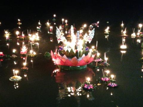 ลอยกระทง 63