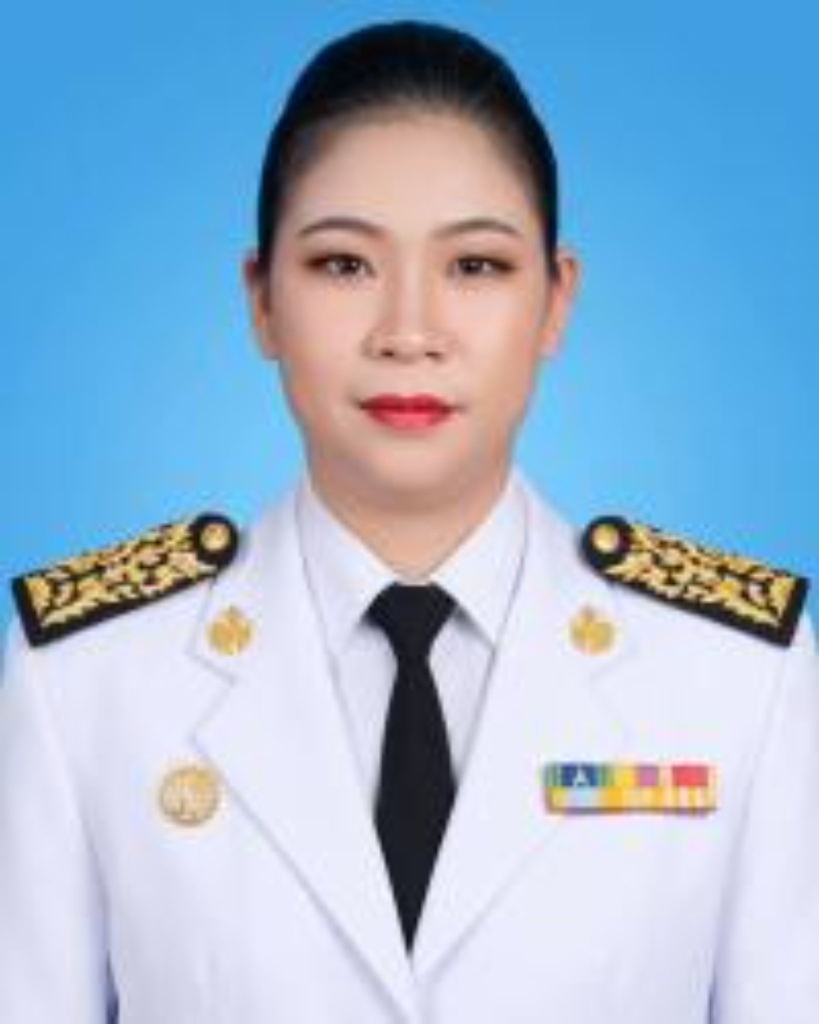 นางคนิตา กระพันธ์