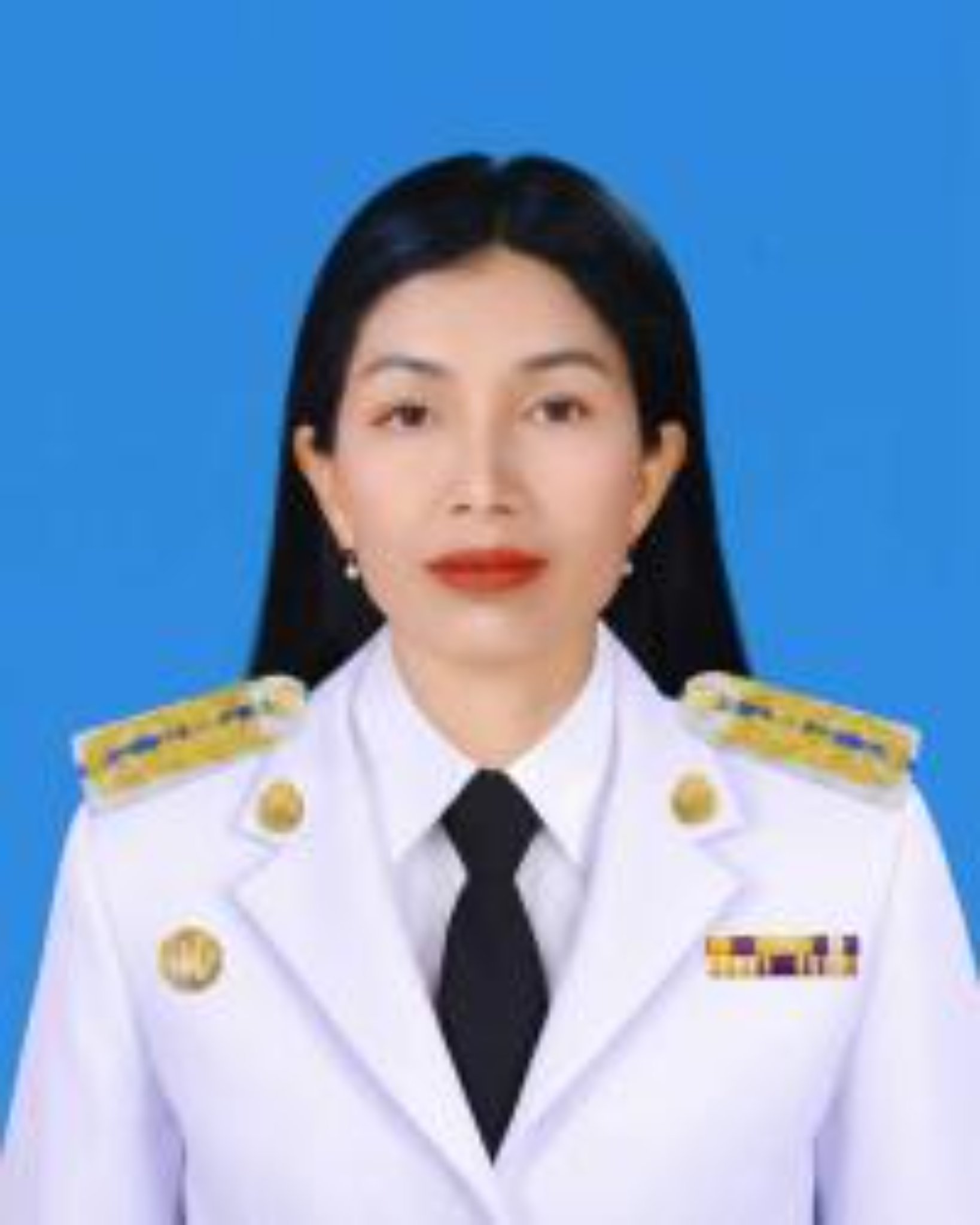นางเพ็ญทิชา อุตสาห์